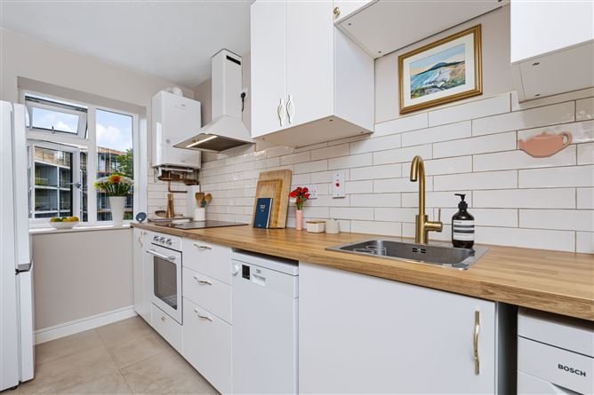 12 Clonmore Court, Ballymun Road, Glasnevin, Dublin 9
