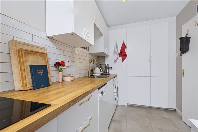 12 Clonmore Court, Ballymun Road, Glasnevin, Dublin 9