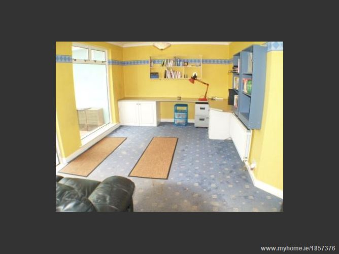 24 Kew Park, Lucan, Co. Dublin