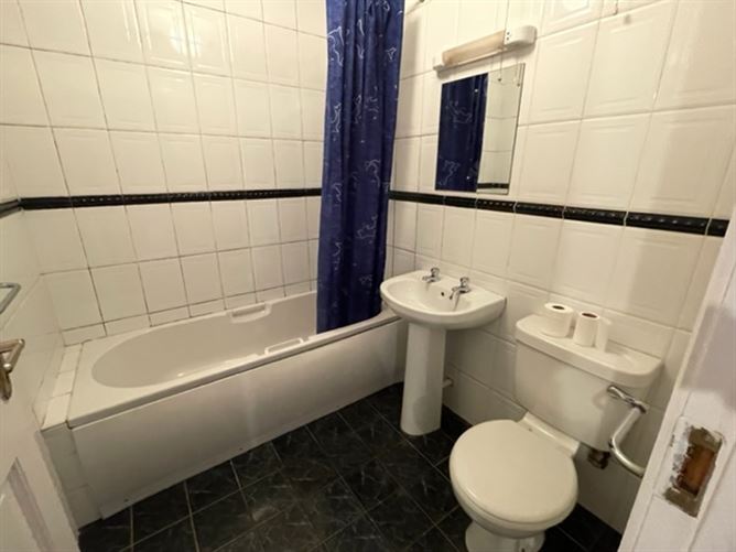 Apartment 4 Glencree The Square, Ennistymon, Clare