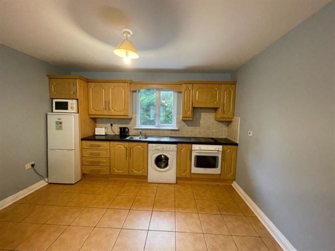 Apartment 4 Glencree The Square, Ennistymon, Clare