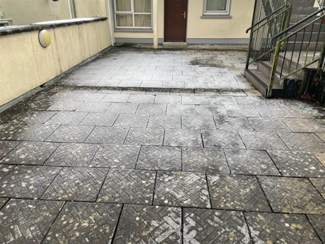Apartment 4 Glencree The Square, Ennistymon, Clare