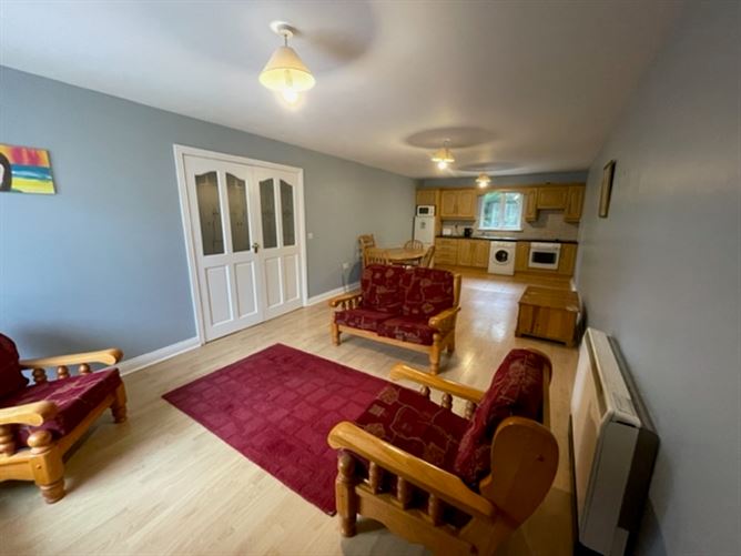Apartment 4 Glencree The Square, Ennistymon, Clare