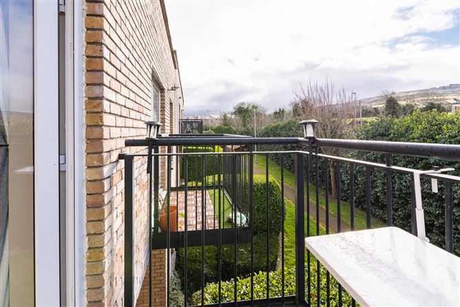 87 Beechdale Court , Ballycullen, Dublin 24
