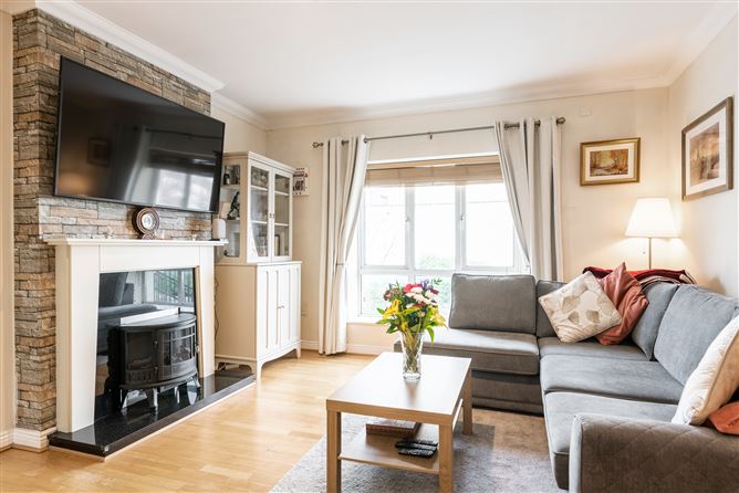 87 Beechdale Court , Ballycullen, Dublin 24
