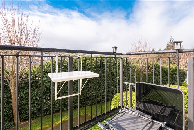 87 Beechdale Court , Ballycullen, Dublin 24