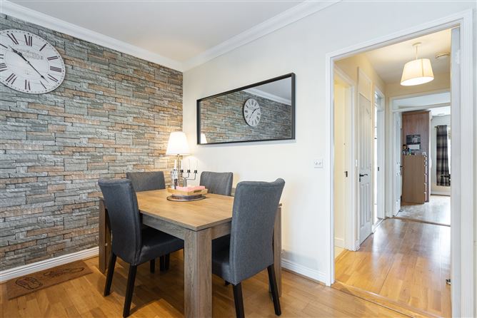 87 Beechdale Court , Ballycullen, Dublin 24