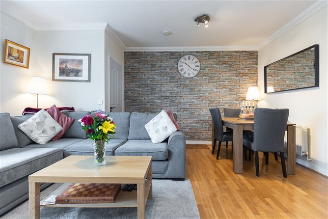 87 Beechdale Court , Ballycullen, Dublin 24