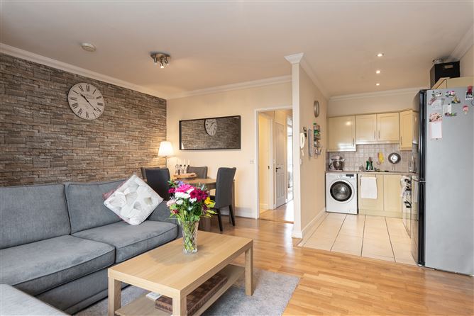 87 Beechdale Court , Ballycullen, Dublin 24