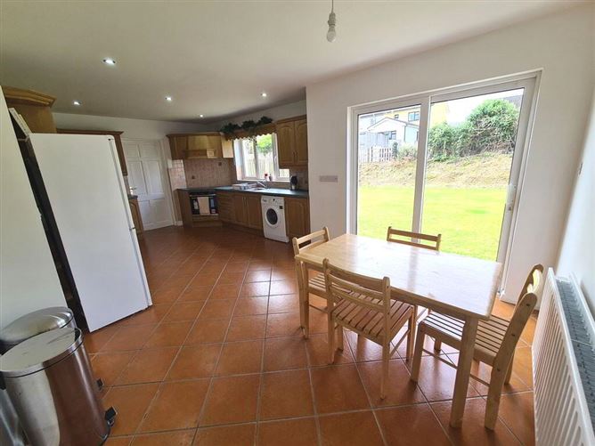 13 Doon Heights, Ballyconnell, Cavan REA Donohoe Spring (Ballyconnell