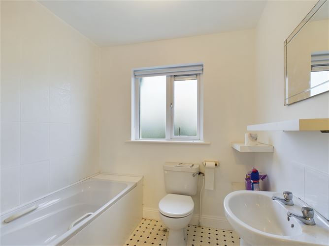 19 Hunters Close, Castlegrange, Waterford City, Waterford