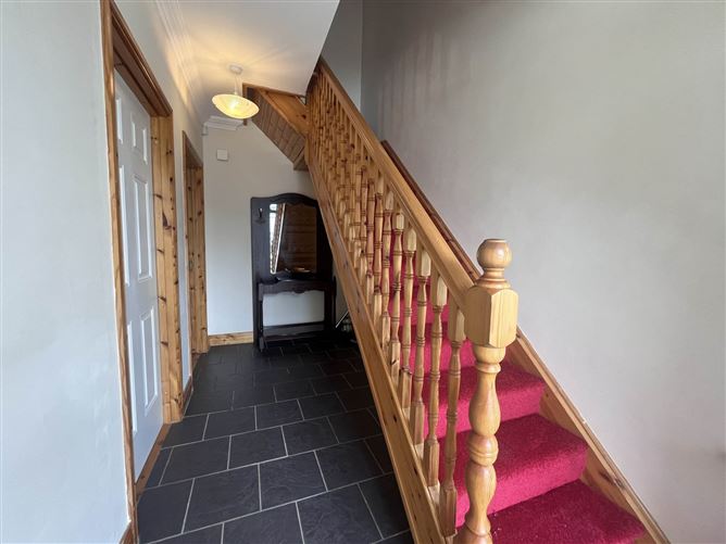 9 Longfield Avenue, Clonmel, County Tipperary
