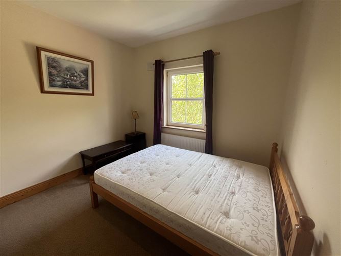 9 Longfield Avenue, Clonmel, County Tipperary