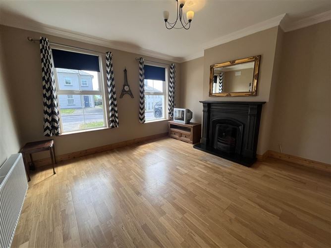 9 Longfield Avenue, Clonmel, County Tipperary