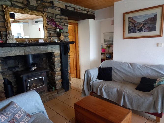 Pet paradise 6 bedhouse by sea,Vacation Rental in Galway, Ireland