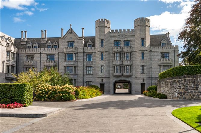 Oak Lodge, 9 The Demesne, Adare Manor, Co. Limerick