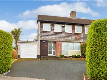215 Barton Road East, Dundrum, Dublin 14