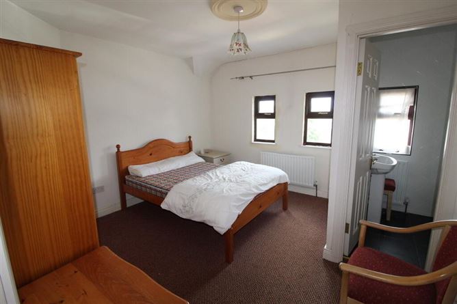 10 Tostal Avenue, Rockwell Park, Drumshanbo, Leitrim, Leitrim