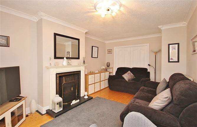 4 Ashfield Park, Kingswood, Dublin 24