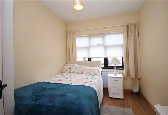 4 Ashfield Park, Kingswood, Dublin 24