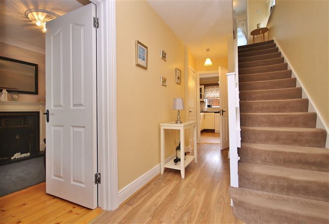 4 Ashfield Park, Kingswood, Dublin 24