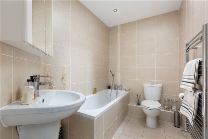 15 Eden Avenue, Rathfarnham, Dublin 16