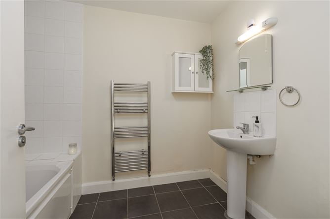 29 Belarmine Hall, Stepaside,   Dublin 18