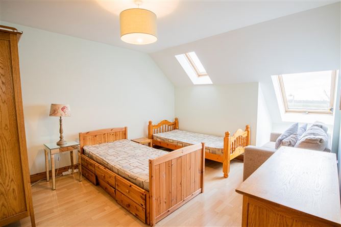 7 Sandycove PH 2, Ballymoney, Co. Wexford