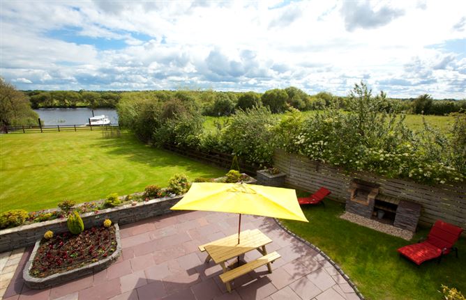'Riverside Paradise', Esker, Banagher, Co. Galway