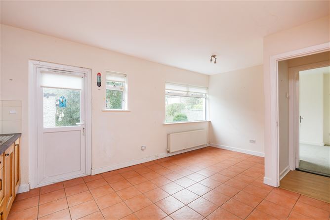 16 Brookwood Grove, Artane, Dublin 5