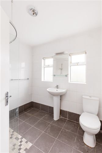 16 Brookwood Grove, Artane, Dublin 5