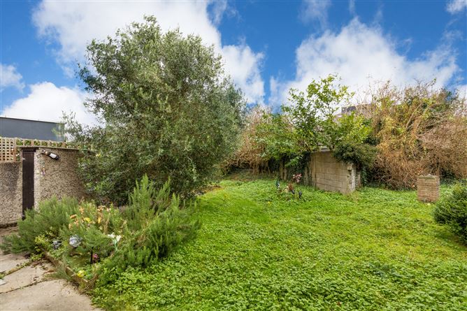 16 Brookwood Grove, Artane, Dublin 5
