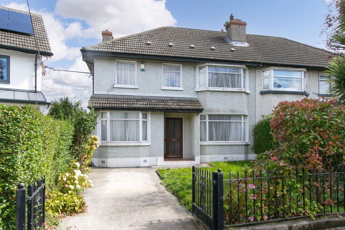 25 Maretimo Gardens East, Blackrock, Co. Dublin