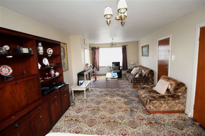 89 College Park, Longford, Longford