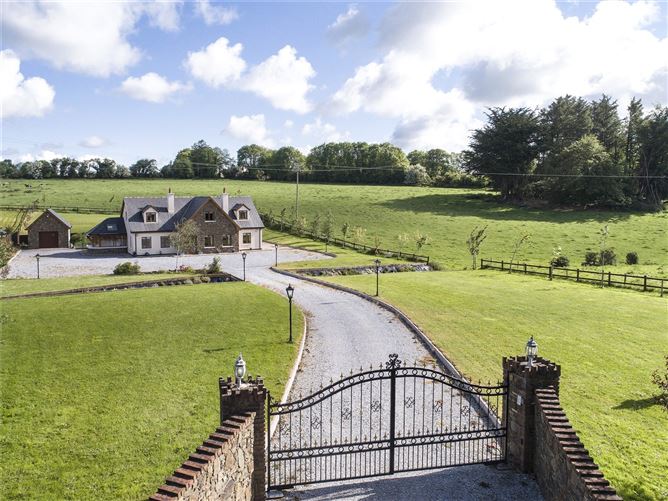 Kenby, Ballyvaloon, Grenagh, Co. Cork