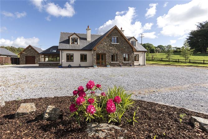 Kenby, Ballyvaloon, Grenagh, Co. Cork