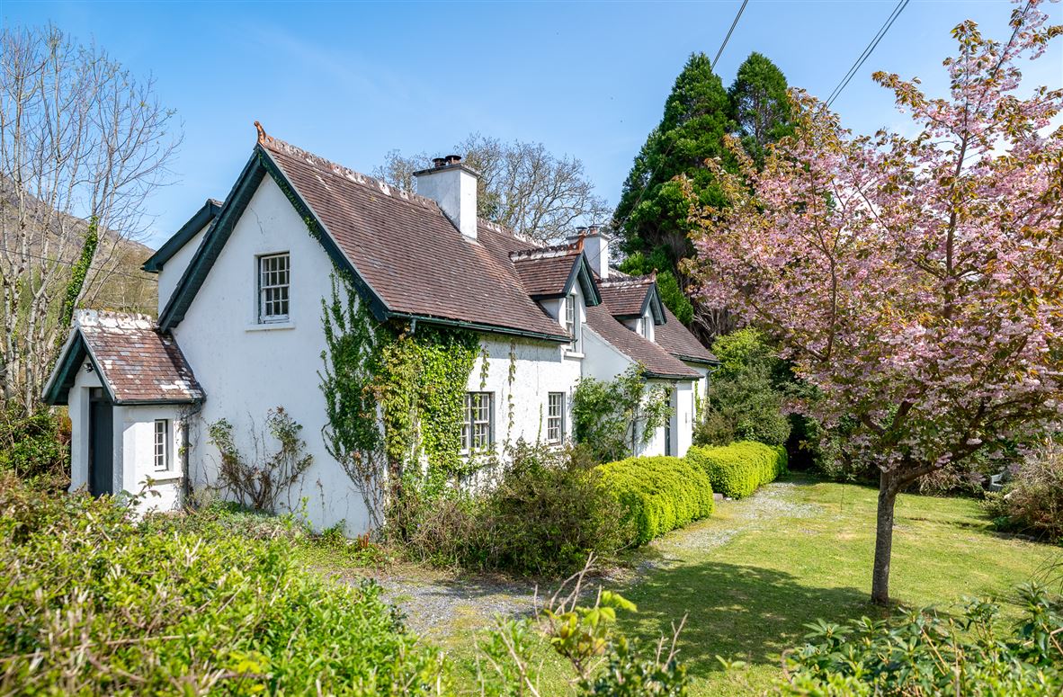 1 Derryconnery Cottage, Lauragh, Kenmare, Co. Kerry, V93 X0A9 1 Derryconnery Cottage, Lauragh, Kenmare, Co. Kerry, V93 X0A9
