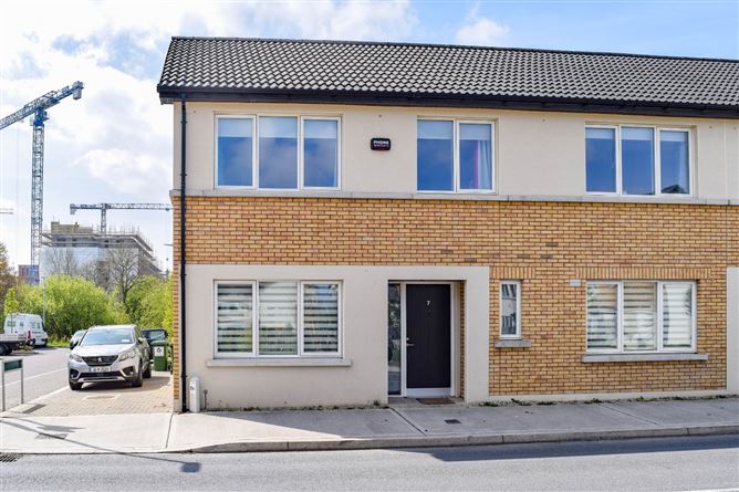 Main image for 7 Larkfield View, Clay Farm, Leopardstown, Dublin 18