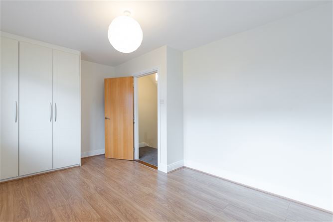 22 Hunters Walk, Ballycullen, Dublin 24