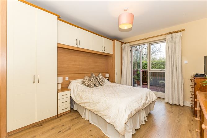 30 Segrave, The Links, Portmarnock,   County Dublin