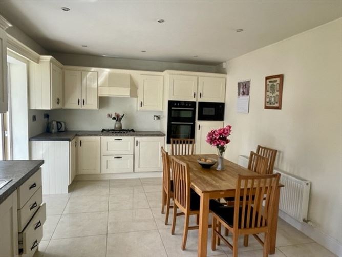 10 Cloonanorig, Tralee, Kerry