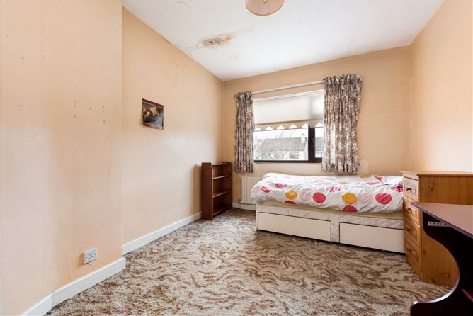 42 Lansdowne Park, Knocklyon, Dublin 16