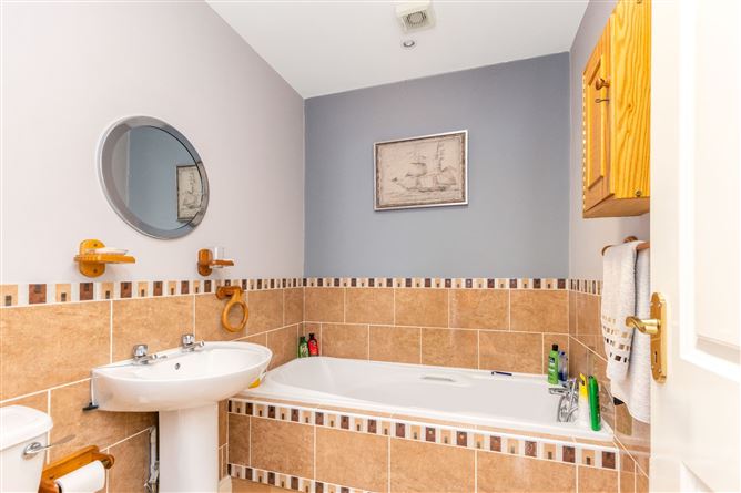 6 Churchfields, Kentstown, Co. Meath