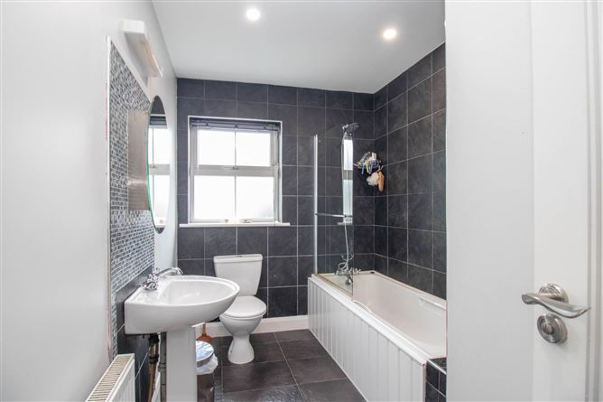 18 Drumglen Drive, Swellan Lower, Cavan, County Cavan