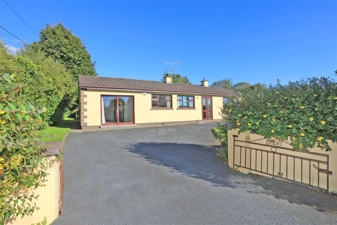Rossmanagher Road, Sixmilebridge, Co. Clare