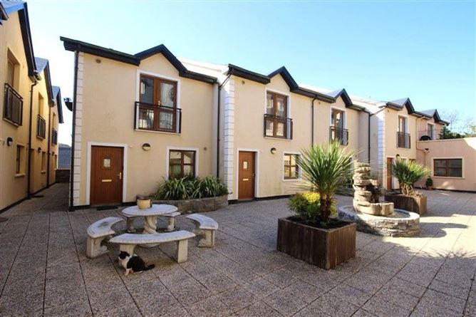 No 2 Clifden Court,H71TD40, Clifden, Galway