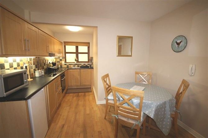 No 2 Clifden Court,H71TD40, Clifden, Galway