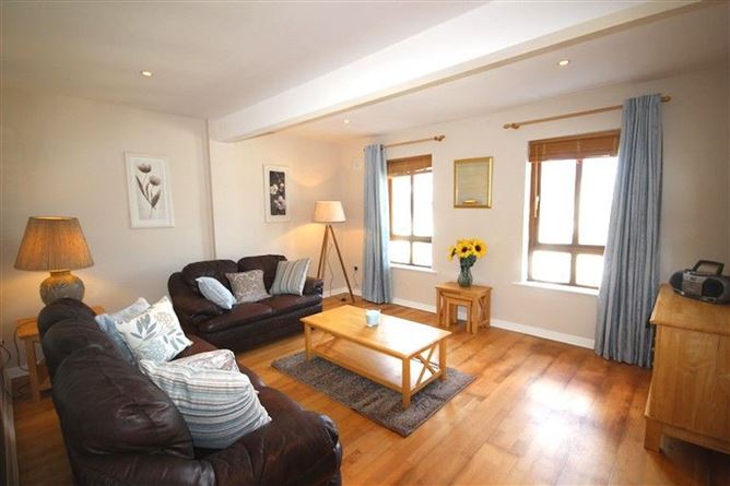 No 2 Clifden Court,H71TD40, Clifden, Galway