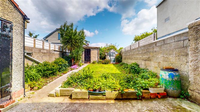 32 Dollymount Park, Clontarf, Dublin