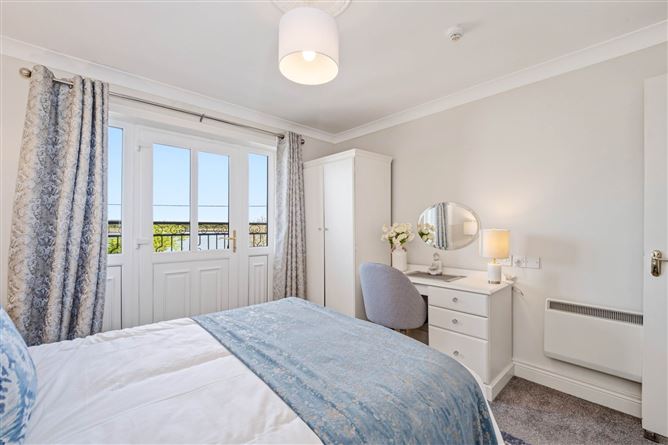 9 Bayview Court, Loughatalia, Galway, County Galway